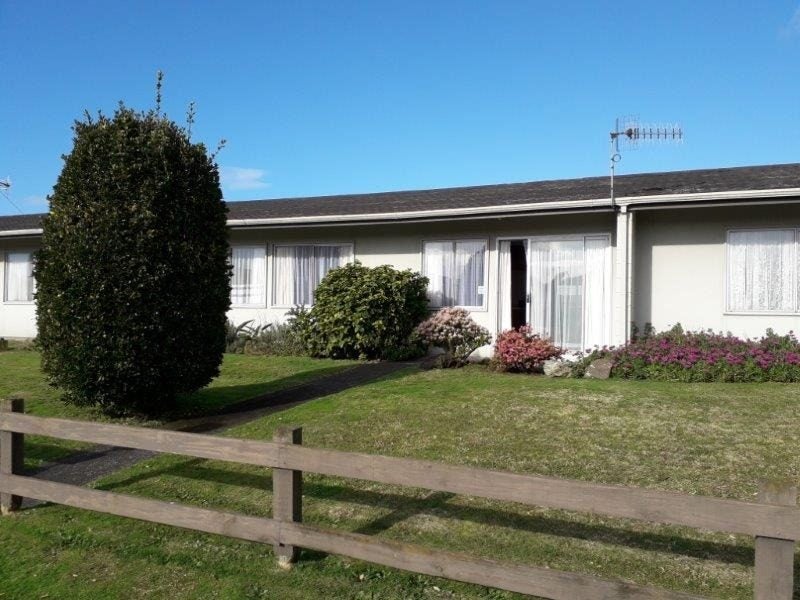 12 Concord Place, Glen Innes, Auckland - Carousel 1