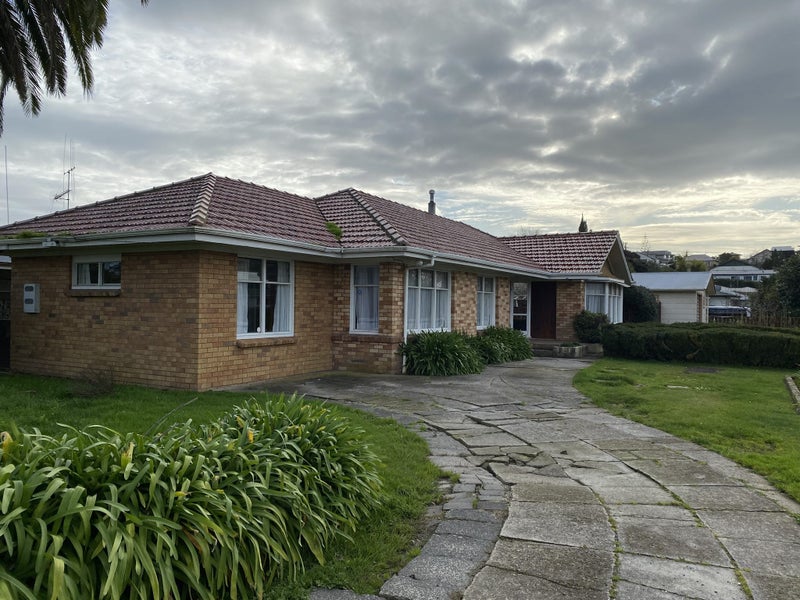 1 Heather Place, Melville, Hamilton - Carousel 2