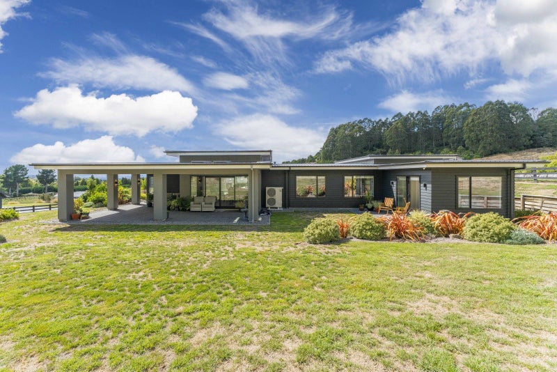 16 Lochinvar Lane, Taupo - Carousel 2