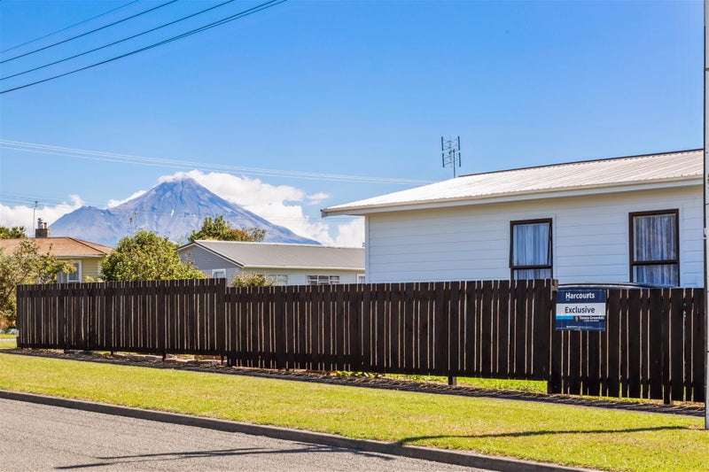 154 Miranda Street, Stratford, Stratford - Carousel 2