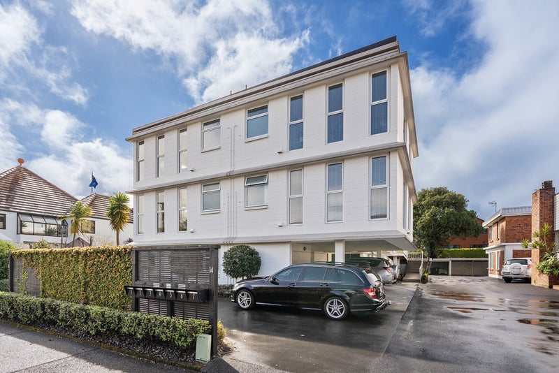4/14 Marau Crescent, Mission Bay, Auckland - Carousel 2