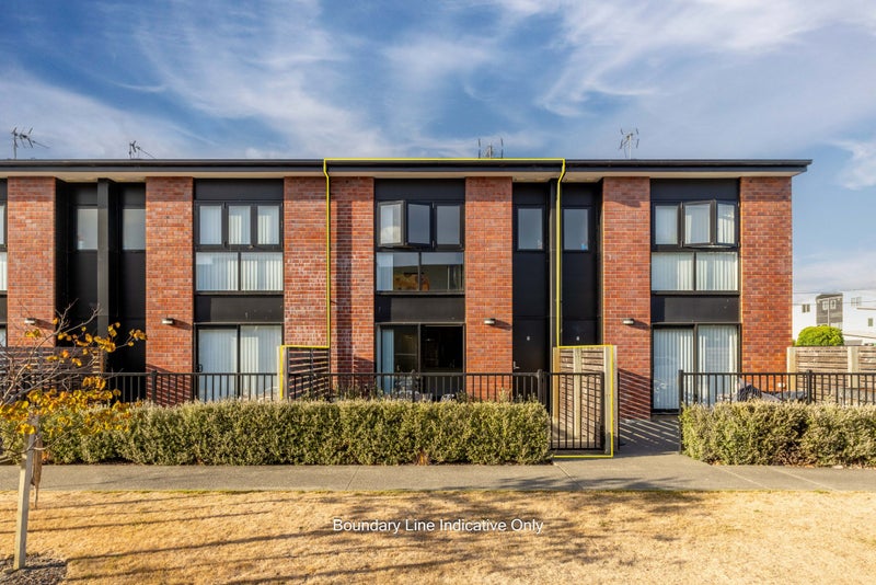 2/17 Warwick Street, Richmond, Christchurch - Carousel 1