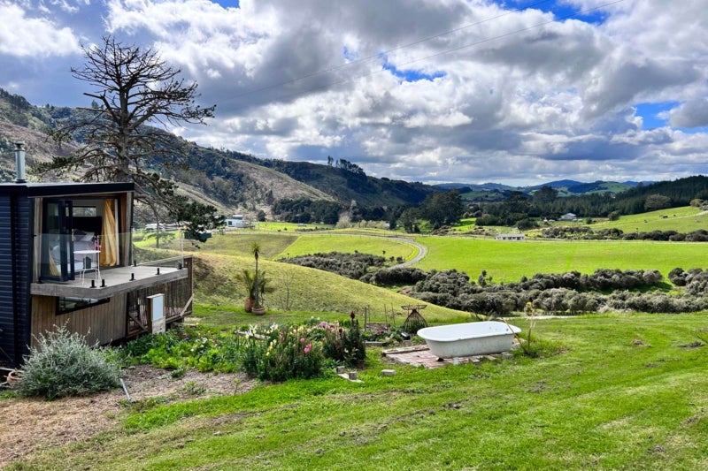 48 William James Lane, Makarau, Warkworth - Carousel 1