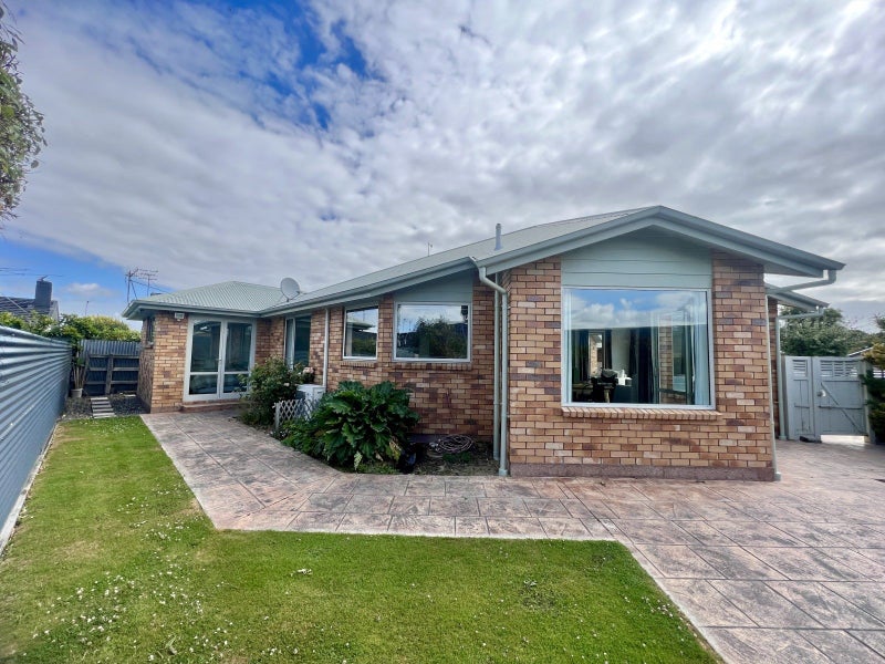 61 Sydney Street, Windsor, Invercargill - Carousel 1
