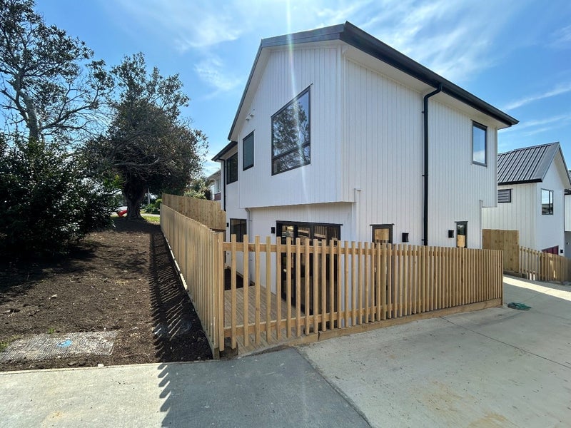 215A Forrest Hill Road, Forrest Hill, Auckland - Carousel 17