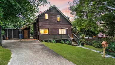 2/3 Lyell Court, Clover Park, Auckland - Carousel 1