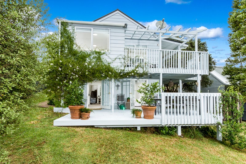 134 Lynn Road, Bayview, Auckland - Carousel 1