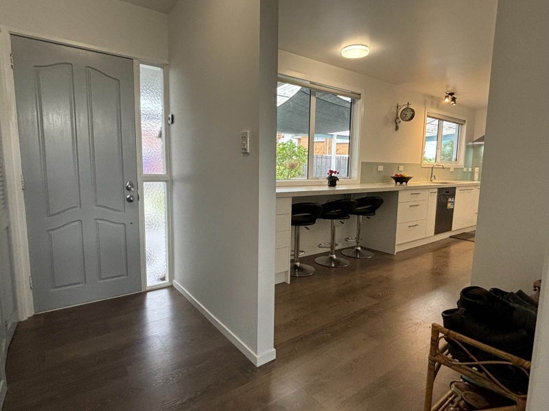 102A Titirangi Road, New Lynn, Auckland - Carousel 2