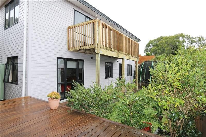 48 Halsey Drive, Lynfield, Auckland - Carousel 2
