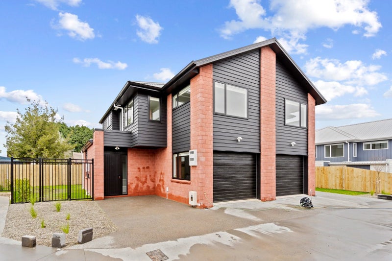 12/18 Mahoe Street, Melville, Hamilton - Carousel 1