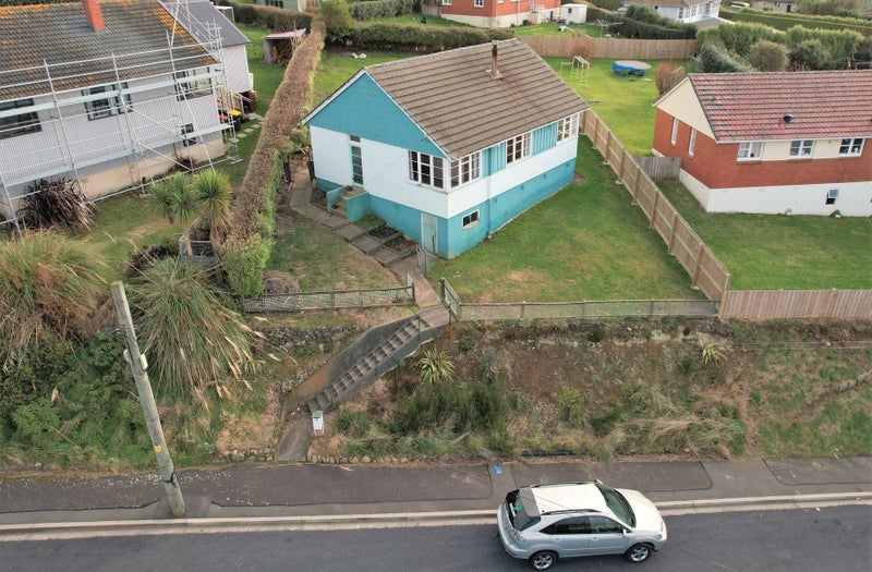 44 Mooltan Street, Halfway Bush, Dunedin - Carousel 1