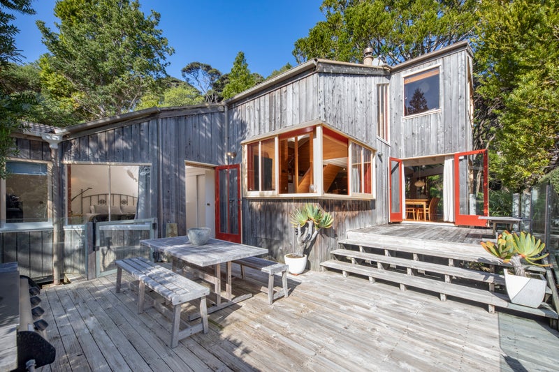 58 Lone Kauri Road, New Lynn - Carousel 2