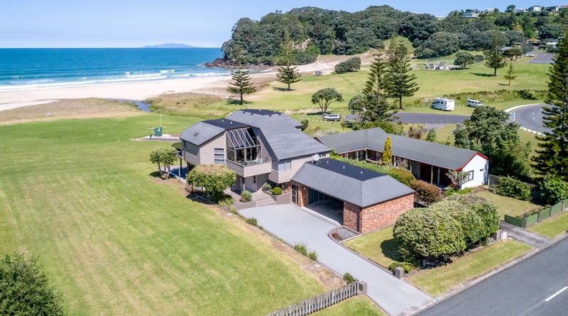 104 Bambury Place, Onemana, Whangamatā - Carousel 2