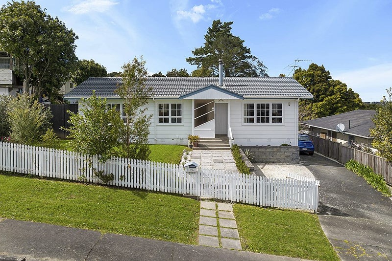 26 Redwood Drive, Massey, Auckland - Carousel 2