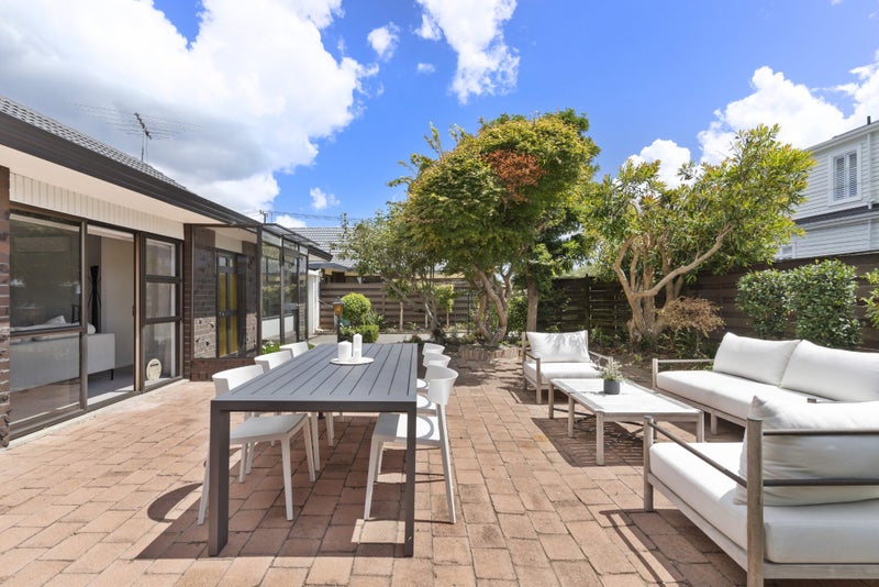 34B Edmund Street, St Heliers, Auckland - Carousel 1