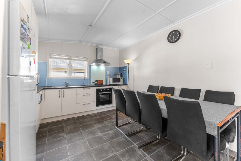 45 Settlement Road, Papakura, Papakura - Carousel 2