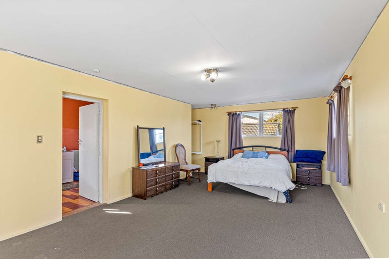 14 Cross Street, Allenton, Ashburton - Carousel 23