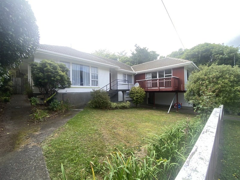2 Thurleigh Grove, Karori, Wellington - Carousel 2