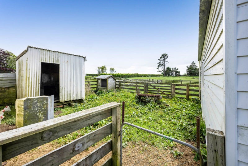 77 Kent Terrace, Midhirst, Stratford - Carousel 16