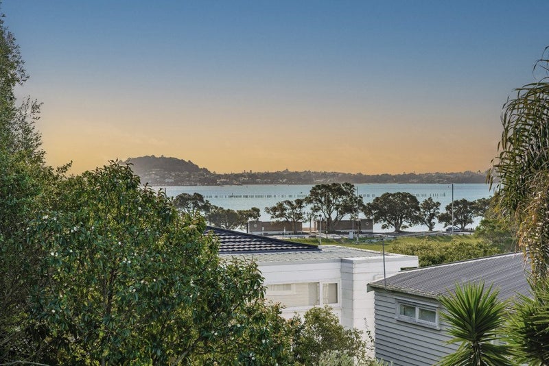 13 Reihana Street, Orakei, Auckland - Carousel 2