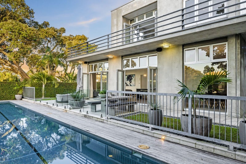 19A Masons Avenue, Herne Bay, Auckland - Carousel 1