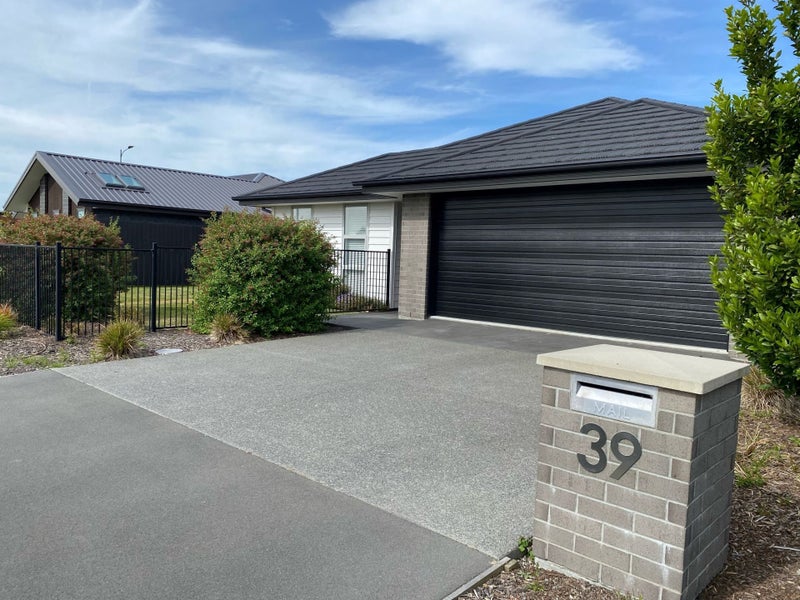 39 Prestons Park Drive, Marshland, Christchurch - Carousel 1