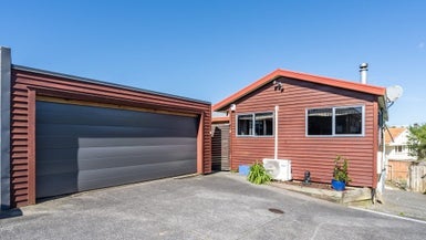 2/34 PATONS RD, Howick, Auckland - Carousel 1