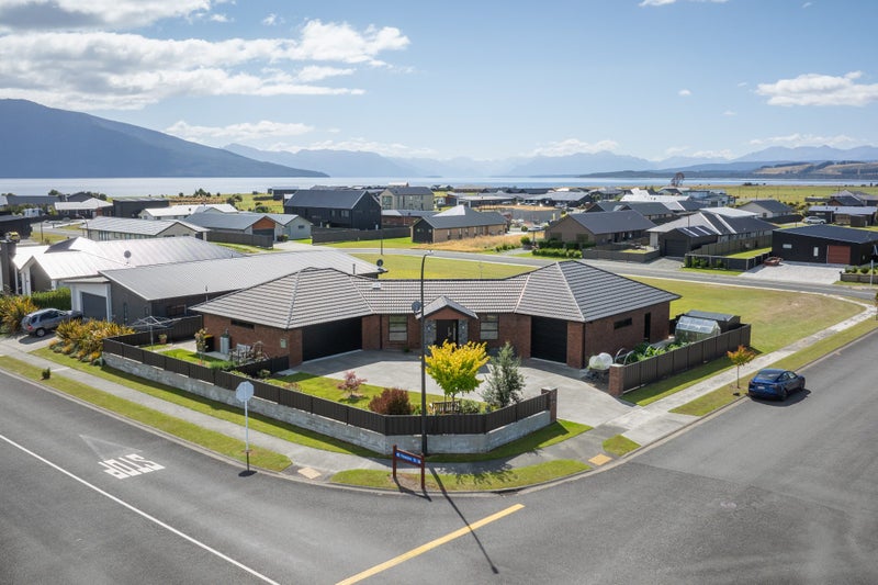 129 Dusky Street, Te Anau, Te Anau - Carousel 1