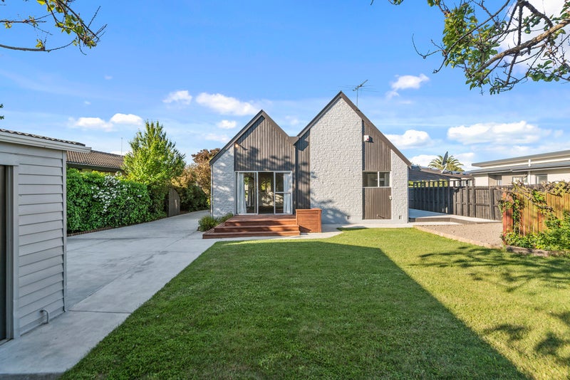 18 Branksome Place, Parklands, Christchurch - Carousel 12