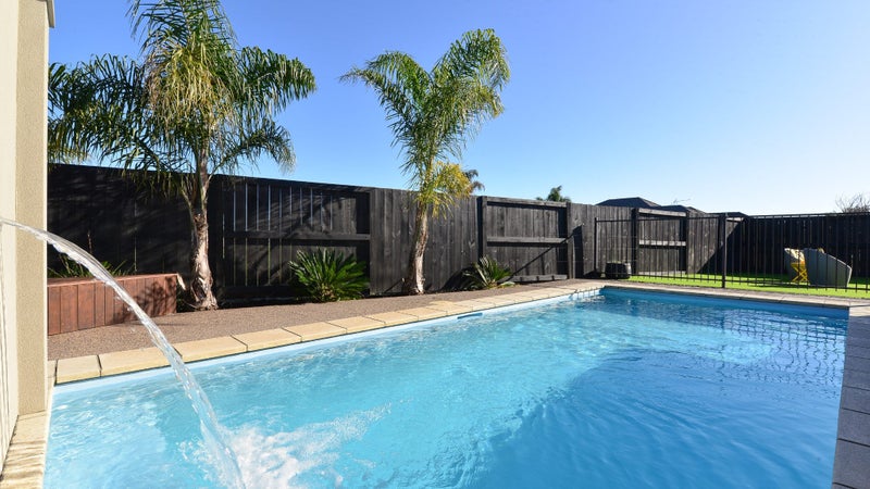 24 Rhys Avenue, Huntington, Hamilton - Carousel 1