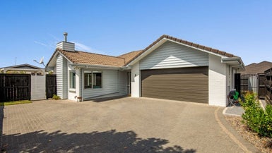 76 Rimuvale Street, Pukehangi, Rotorua - Carousel 1