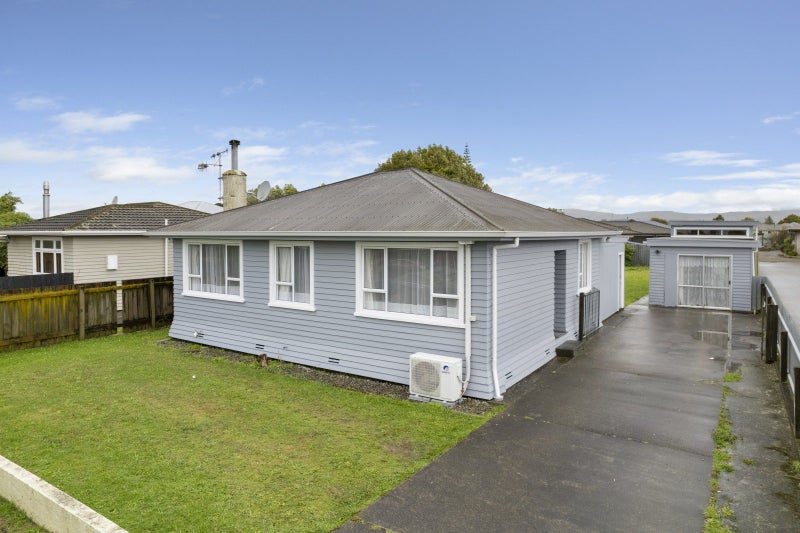 18 Haydon Street, Roslyn, Palmerston North - Carousel 1