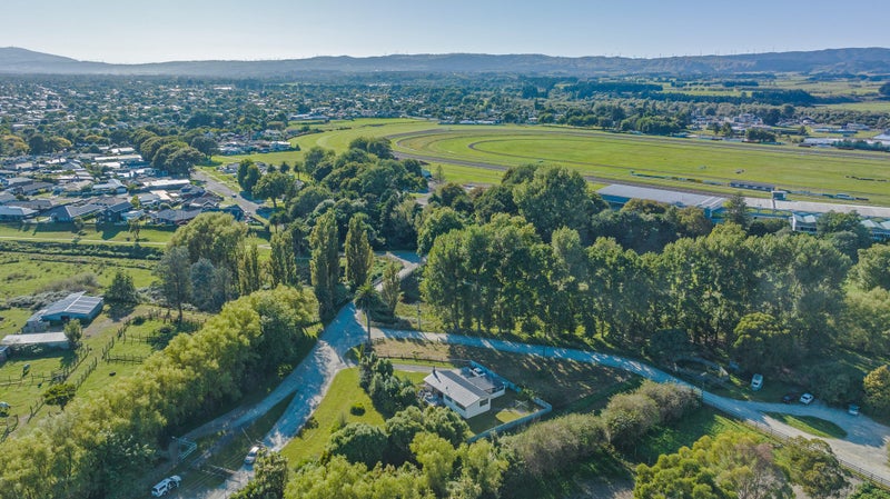 146 Te Wanaka Road, Awapuni, Palmerston North - Carousel 2