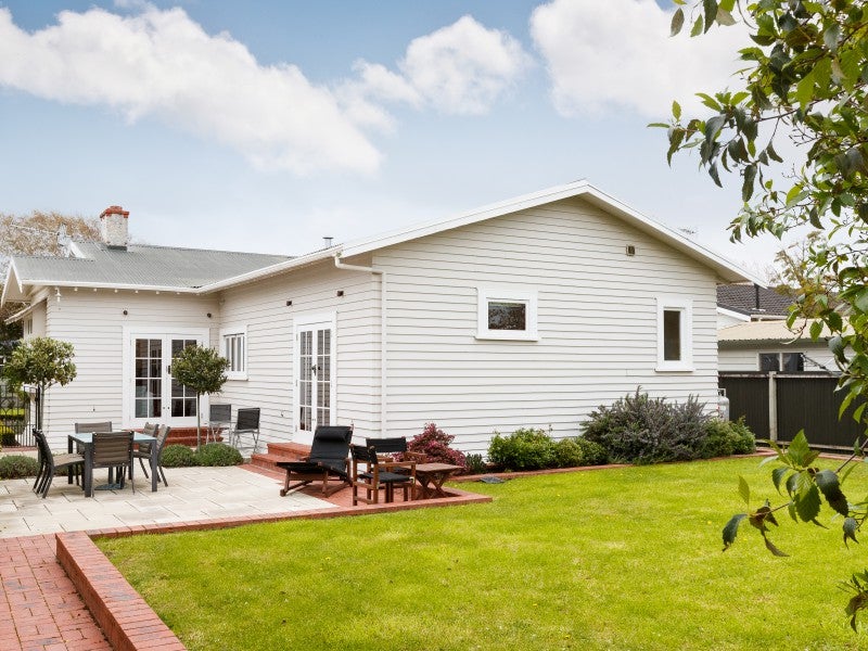 57 Argyle Avenue, Takaro, Palmerston North - Carousel 1