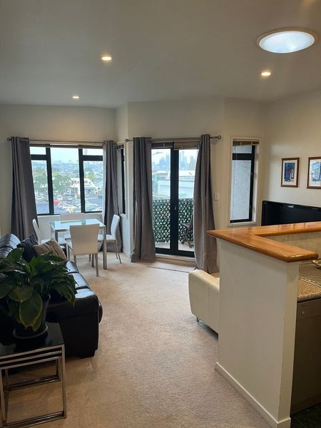 2B/4 Fleet Street, Devonport, Auckland - Carousel 1