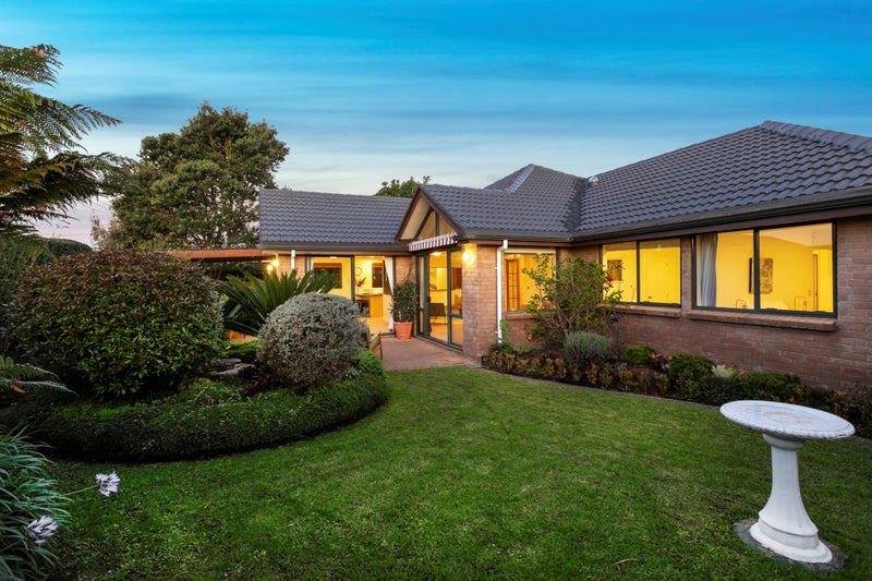 25 Colchester Avenue, Glendowie, Auckland - Carousel 1