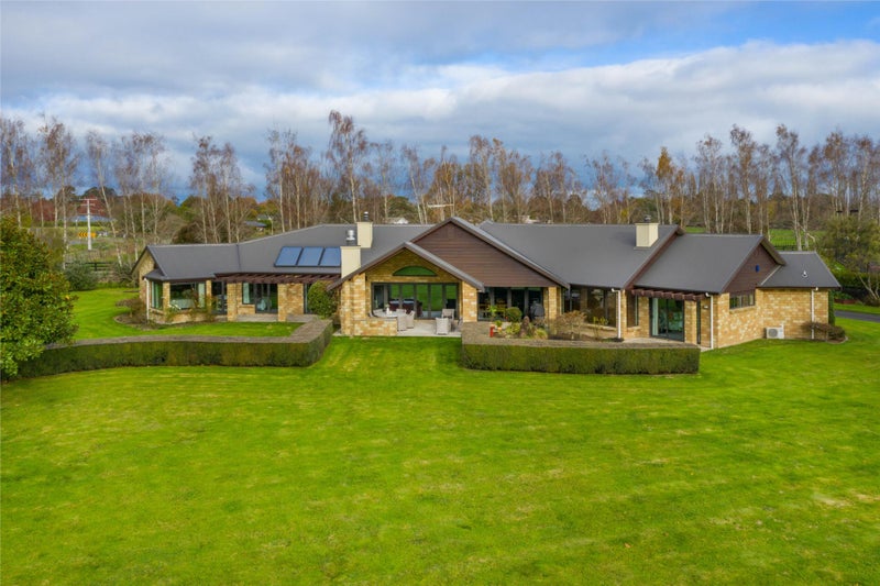 7 Poplar Lane, Matangi, Hamilton - Carousel 1