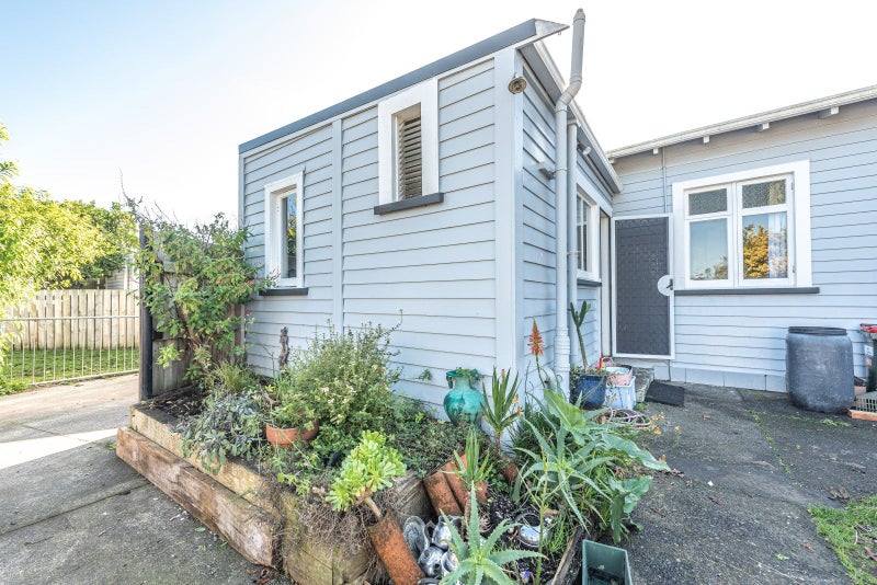 64 Boydfield Street, Whanganui East, Whanganui - Carousel 21