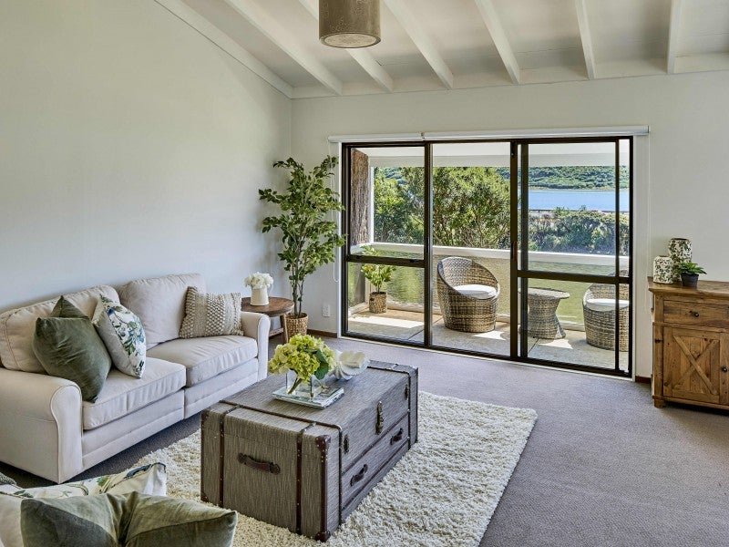 1C Brora Crescent, Papakowhai, Porirua - Carousel 2