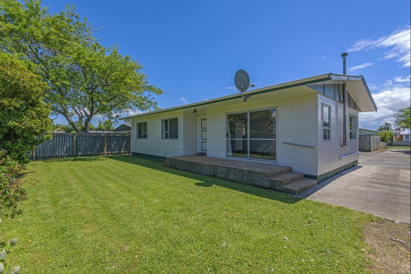 40A Geraldine Crescent, Cloverlea, Palmerston North - Carousel 1