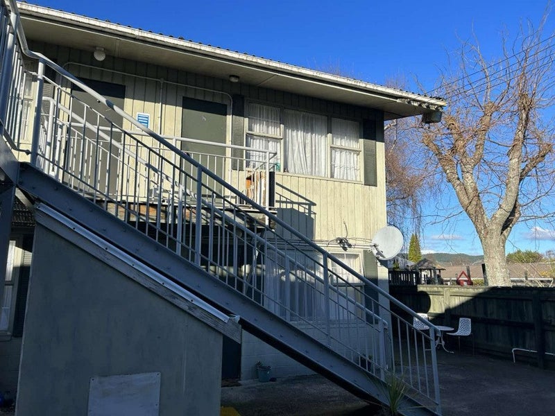 10 Eason Street, Victoria, Rotorua - Carousel 1