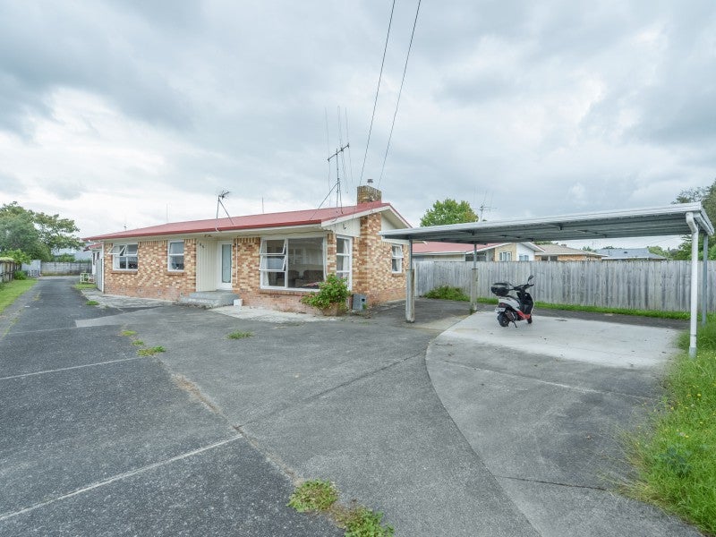 105 Silverdale Road, Silverdale, Hamilton - Carousel 1