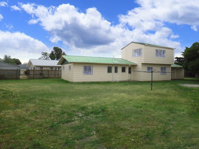 15 Ramsey Crescent, Flaxmere, Hastings - Carousel 2