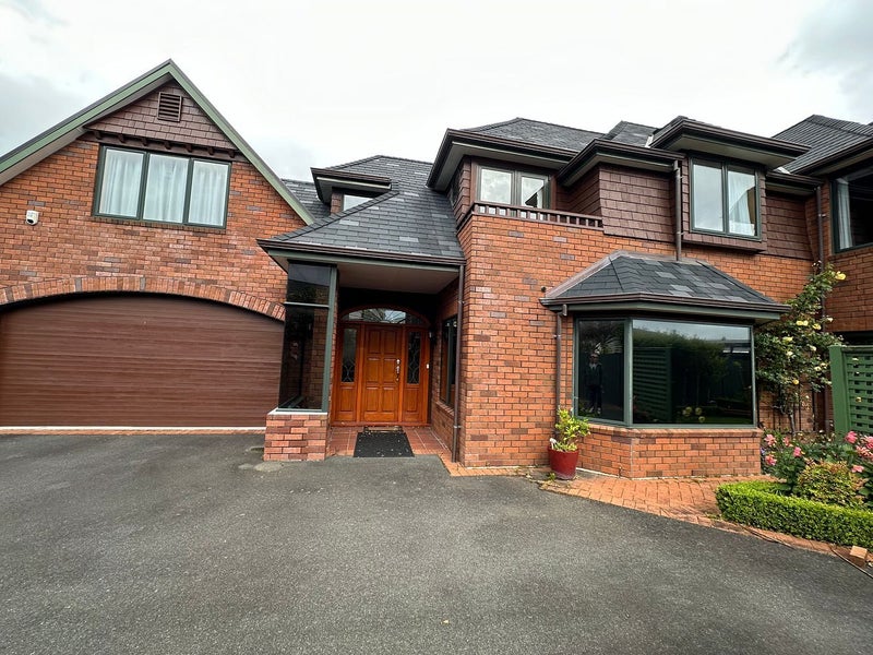 1/16 Sherwood Street, Woburn, Lower Hutt - Carousel 2