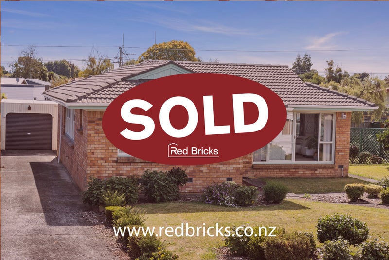 16 Arkle Place, Nawton, Hamilton - Carousel 1