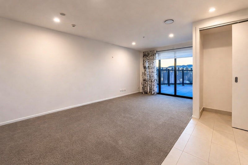 209/6 Waikumete Road, Glen Eden, Auckland - Carousel 2
