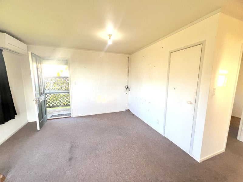 9 Wairere Road, Torbay, Auckland - Carousel 2