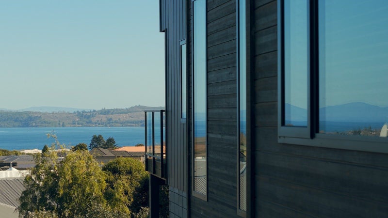 21 Coprosma Crescent, Waipahihi, Taupo - Carousel 1