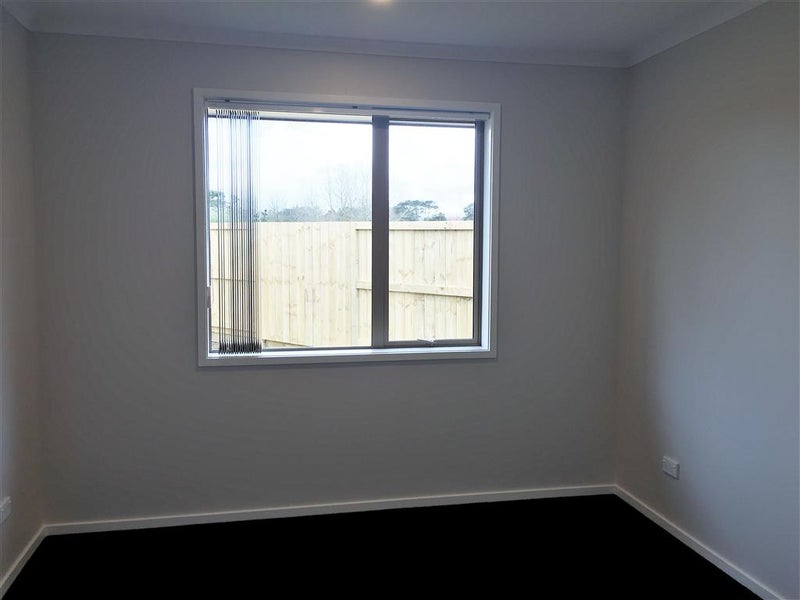 255 Dixon Road, Fitzroy, Hamilton - Carousel 10