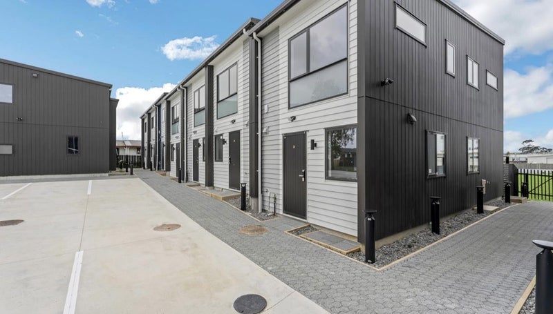 12/17 Barneys Farm Road, Clendon Park, Auckland - Carousel 16